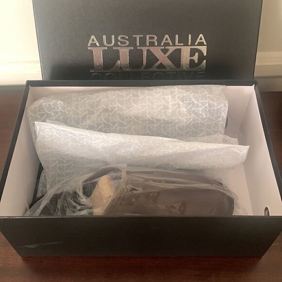 Australia luxe Collective soft genuine shearling scuff sleeper size M, new - Picture 2 of 12
